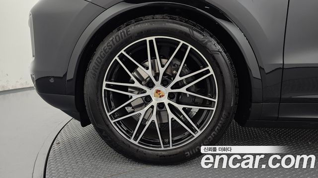 Porsche Cayenne 3.0 — пробег 13 087 км — фото 5 из 5