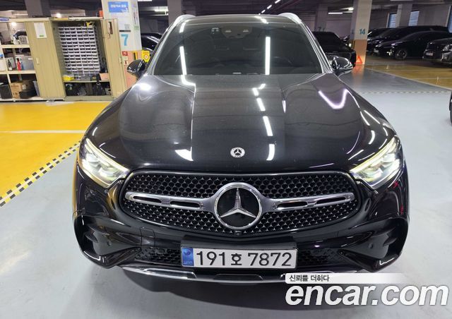 Mercedes-Benz GLC-Class GLC300 4MATIC AMG Line — пробег 72 439 км — фото 1 из 5