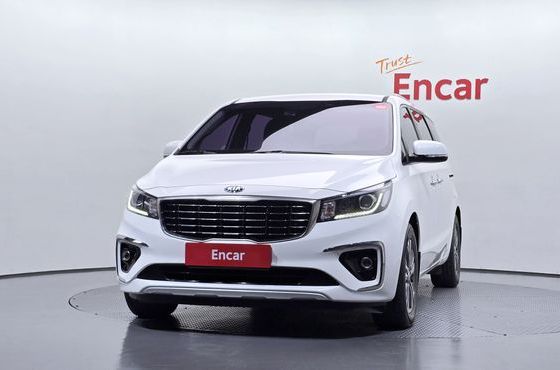 Kia Carnival 9-Seater Luxury — пробег 111 342 км — фото 3 из 5