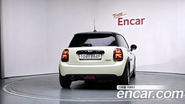 Mini Cooper из Кореи Encar