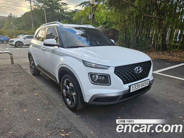 Hyundai Venue 1.6 Flux — пробег 31 045 км — фото 2 из 5