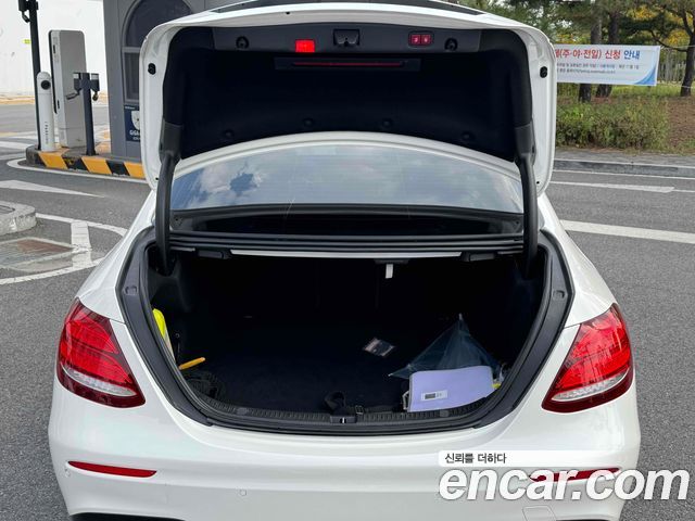 Mercedes-Benz E-Class E63 AMG 4MATIC+ — пробег 128 000 км — фото 5 из 5