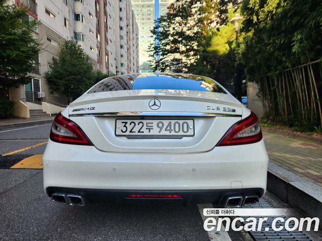 Mercedes-Benz CLS-Class CLS63 AMG S 4MATIC — пробег 80 000 км — фото 2 из 5