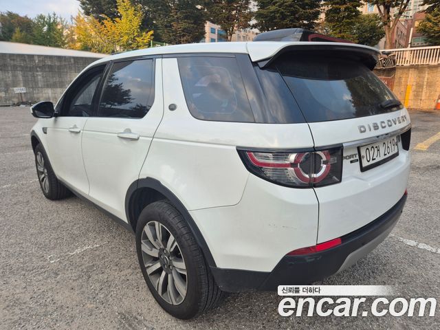 Land Rover Discovery Sport 2.0 TD4 HSE Luxury — пробег 221 000 км — фото 4 из 5