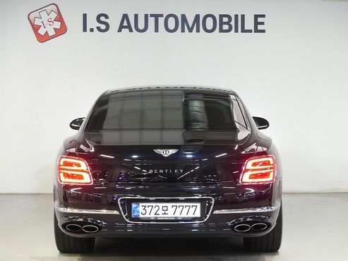 Bentley Flying Spur 4.0 — пробег 31 500 км — фото 4 из 5