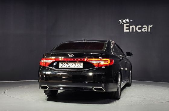Hyundai Grandeur Premium — пробег 208 560 км — фото 4 из 5