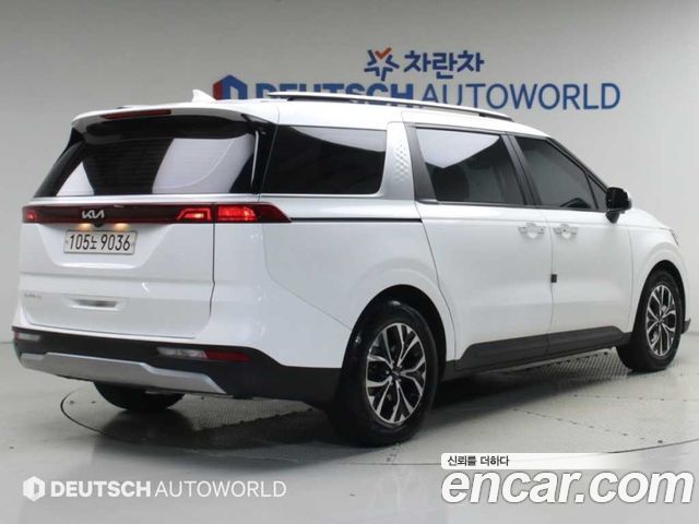 Kia Carnival Gasoline 9-Seater Prestige — пробег 105 707 км — фото 3 из 5