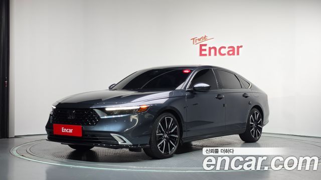 Honda Accord 2.0 Hybrid Touring — пробег 59 855 км — фото 1 из 5