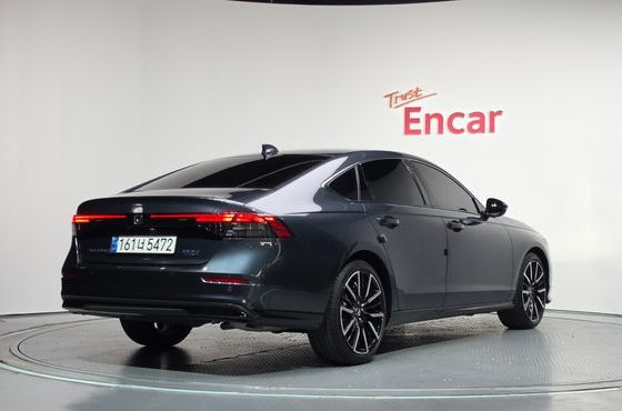 Honda Accord 2.0 Hybrid Touring — пробег 59 855 км — фото 2 из 5