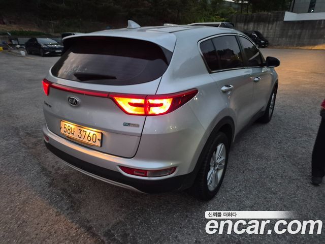 Kia Sportage Diesel 2wd Trendy — пробег 136 000 км — фото 4 из 5
