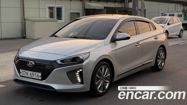 Hyundai Ioniq Q — пробег 58 800 км — фото 1 из 5
