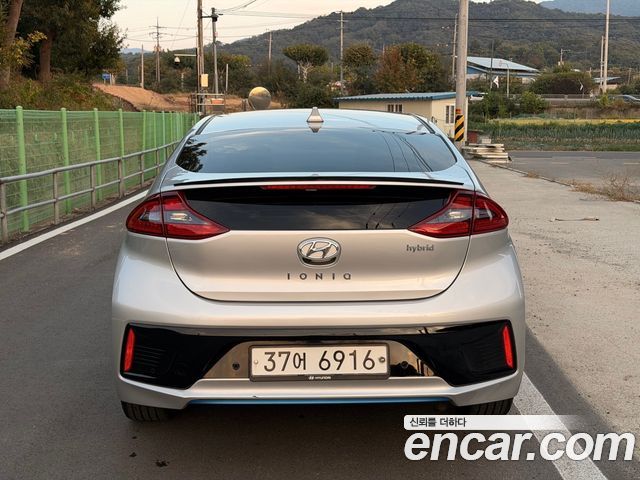 Hyundai Ioniq Q — пробег 58 800 км — фото 5 из 5