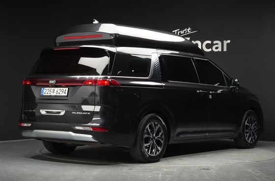 Kia Carnival Diesel 9-Seater Hi-Limousine(Special Vehicle) — пробег 152 989 км — фото 2 из 5