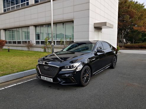 Hyundai Genesis G380 Finest Edition AWD — пробег 253 000 км — фото 1 из 5