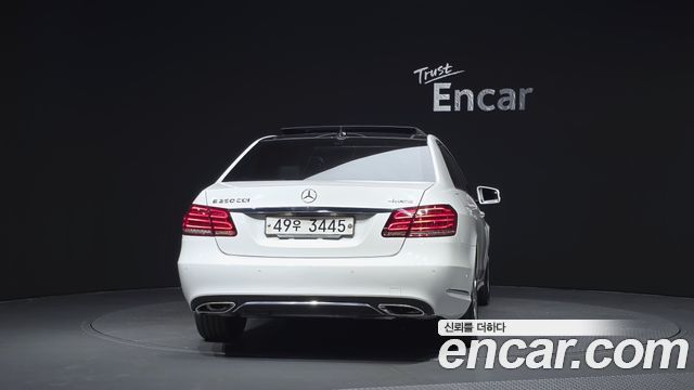Mercedes-Benz E-Class из Кореи Encar