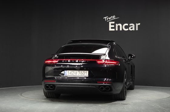 Porsche Panamera 3.0 AWD — пробег 57 491 км — фото 4 из 5