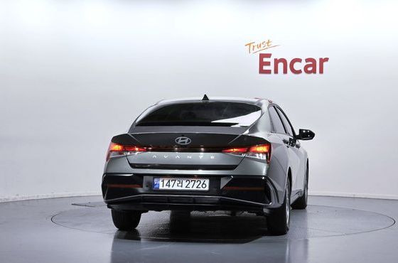 Hyundai AVANTE 1.6 LPi Smart — пробег 32 714 км — фото 4 из 5