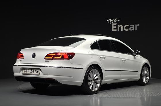 Volkswagen CC 2.0 TDI BlueMotion — пробег 267 661 км — фото 2 из 5