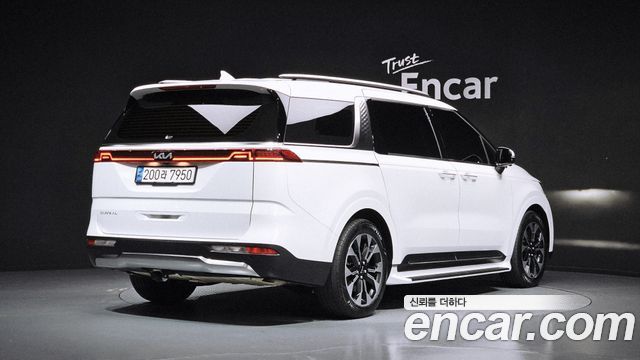 Kia Carnival из Кореи Encar