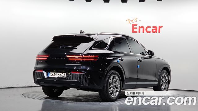 Genesis GV70 из Кореи Encar
