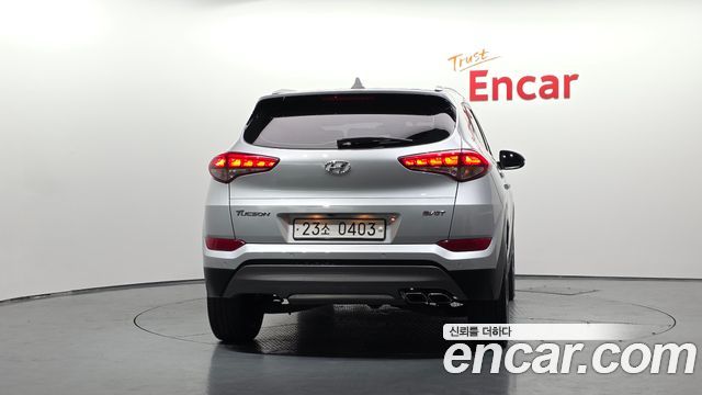 Hyundai Tucson Diesel 2.0 2WD Premium — пробег 33 910 км — фото 4 из 5