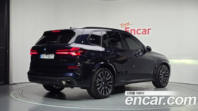 BMW X5 xDrive 50e M Sport — пробег 8 516 км — фото 2 из 5