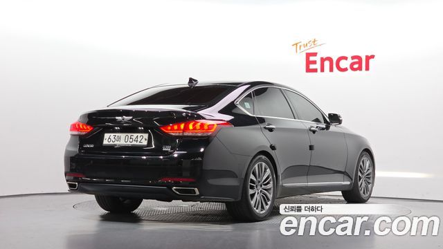 Hyundai Genesis из Кореи Encar