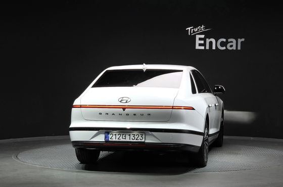 Hyundai Grandeur Honors — пробег 2 553 км — фото 4 из 5