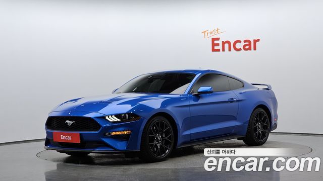 Ford Mustang Coupe — пробег 43 869 км — фото 1 из 5