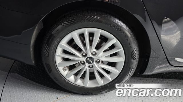 Kia K7 из Кореи Encar