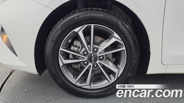 Kia K3 из Кореи Encar