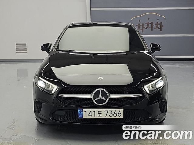 Mercedes-Benz A-Class A220 Sedan — пробег 49 200 км — фото 3 из 5
