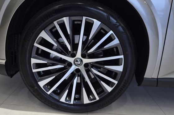 Lexus RX Luxury — пробег 9 013 км — фото 5 из 5
