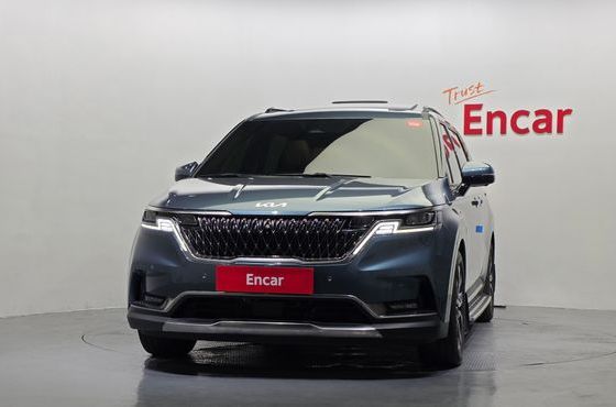 Kia Carnival Gasoline 7-Seater Signature — пробег 40 487 км — фото 3 из 5