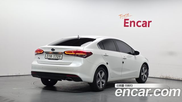 Kia K3 из Кореи Encar