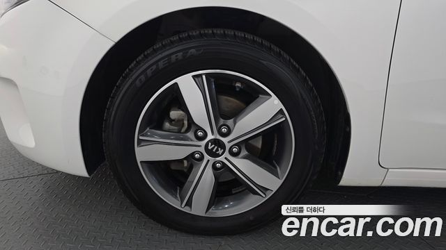 Kia K3 из Кореи Encar