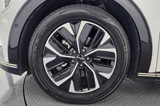 Kia EV6 Long Range 4WD Earth — пробег 225 810 км — фото 5 из 5
