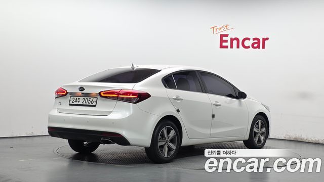 Kia K3 из Кореи Encar