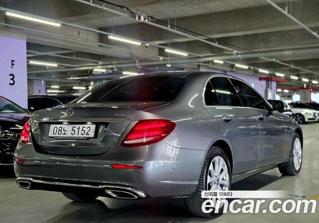 Mercedes-Benz E-Class из Кореи Encar
