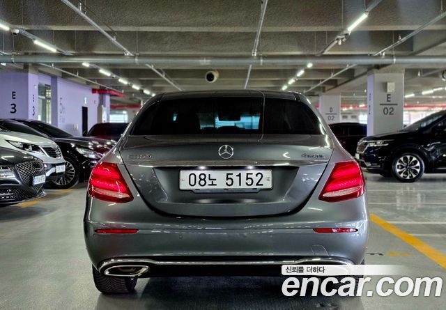 Mercedes-Benz E-Class из Кореи Encar