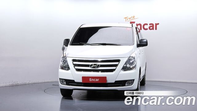 Hyundai Starex 12-Seater Wagon Smart — пробег 153 177 км — фото 3 из 5