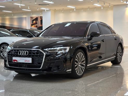 Audi A8 55 TFSI Quattro Premium LWB — пробег 44 700 км — фото 1 из 5