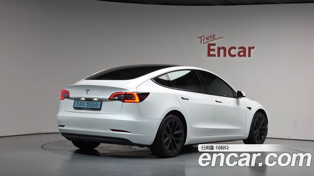 Tesla Model 3 RWD — пробег 94 473 км — фото 2 из 5