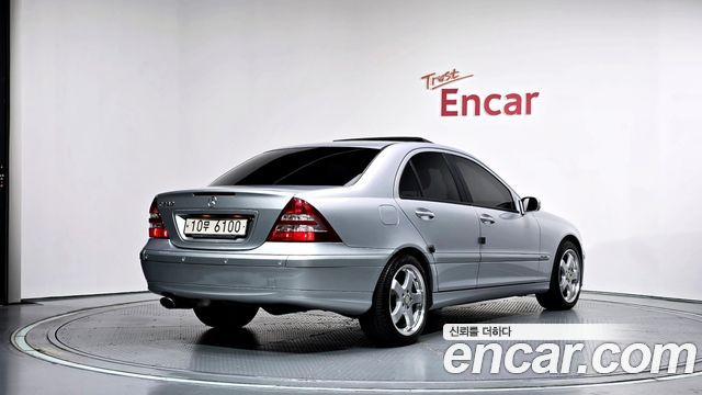 Mercedes-Benz C-Class из Кореи Encar