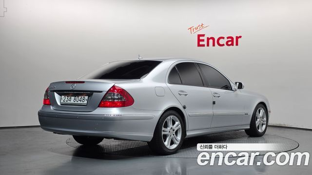 Mercedes-Benz E-Class из Кореи Encar