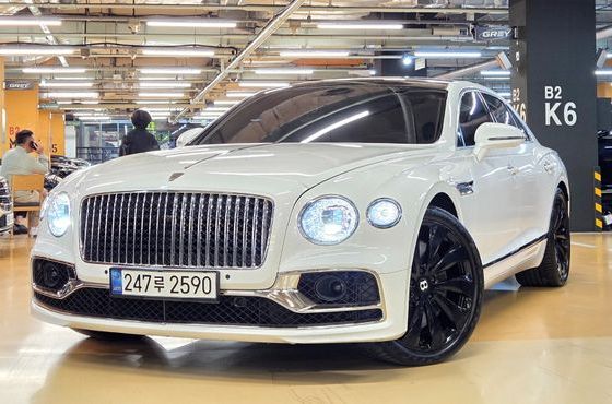 Bentley Flying Spur 6.0 — пробег 56 000 км — фото 1 из 5