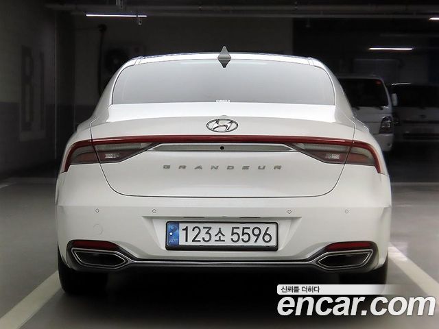 Hyundai Grandeur из Кореи Encar