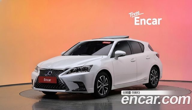 Lexus CT200h 1.8 Supreme ZWA10 — пробег 89 271 км — фото 1 из 5