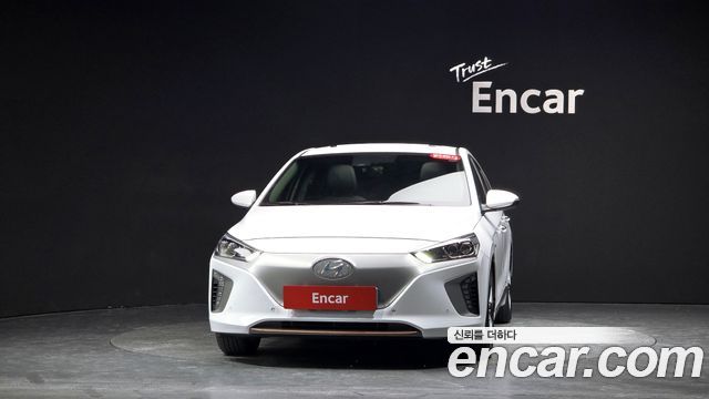 Hyundai Ioniq Q — пробег 110 891 км — фото 3 из 5