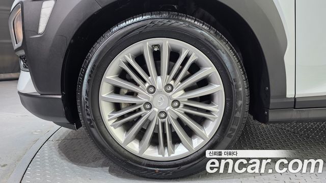 Hyundai Kona из Кореи Encar